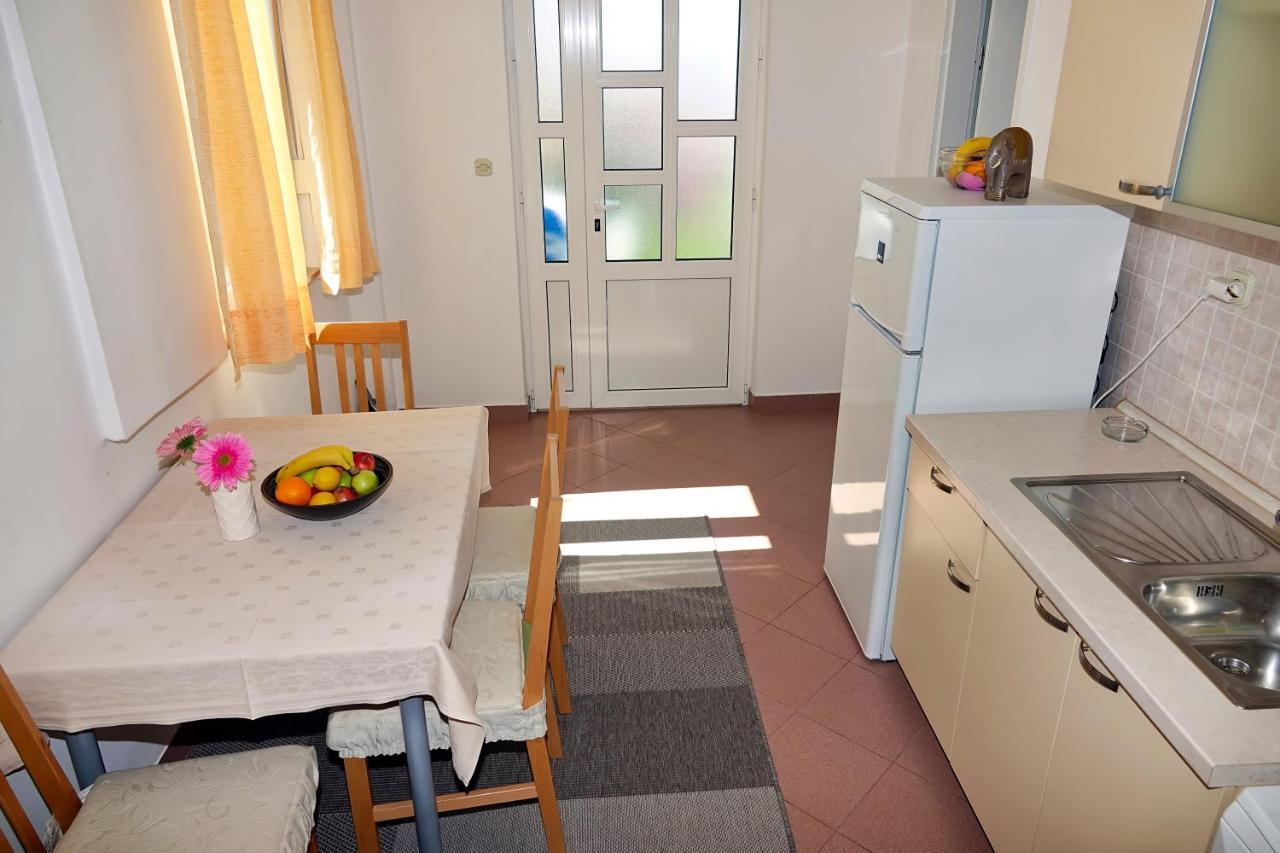 Roza Apartment บาชกาโวดา ภายนอก รูปภาพ
