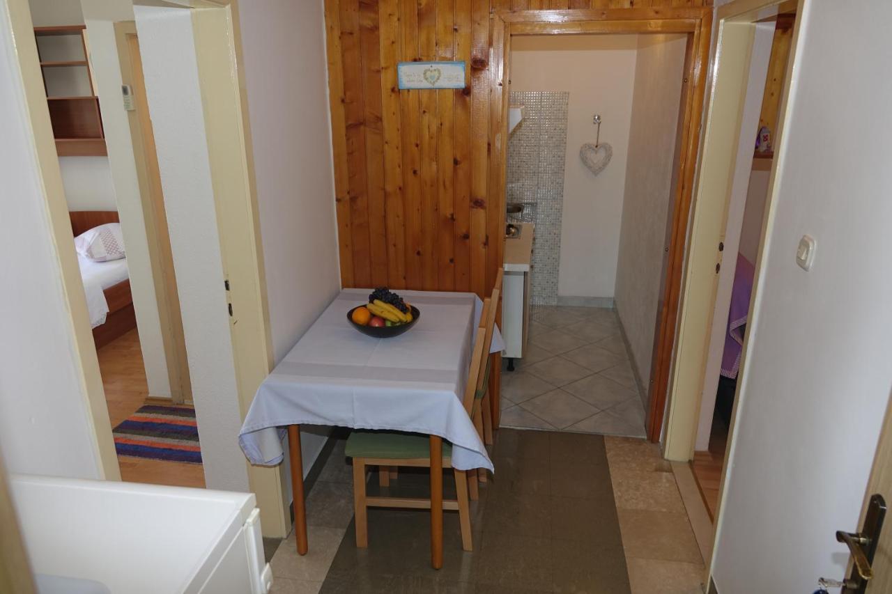 Roza Apartment บาชกาโวดา ภายนอก รูปภาพ